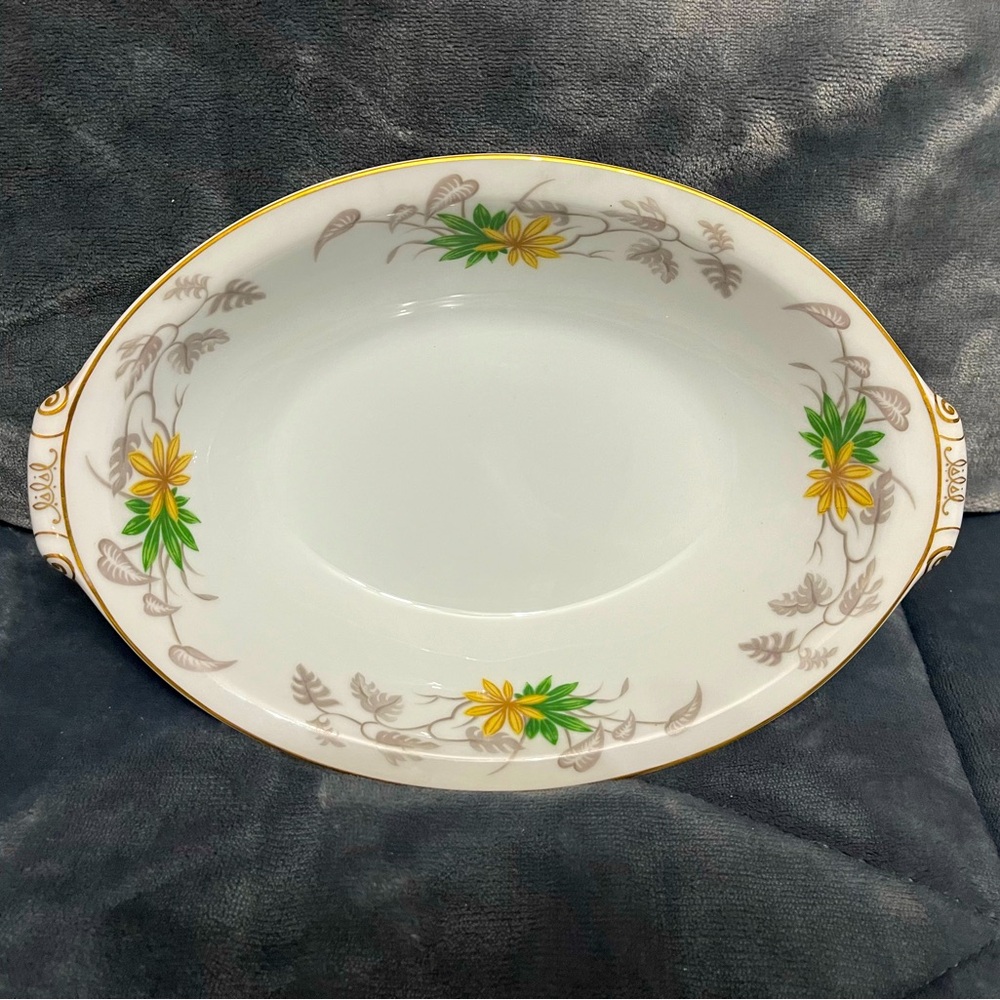 VTG Narumi China from Japan “Avalon” 11” Oval Serving Bowl with Gold Detailing